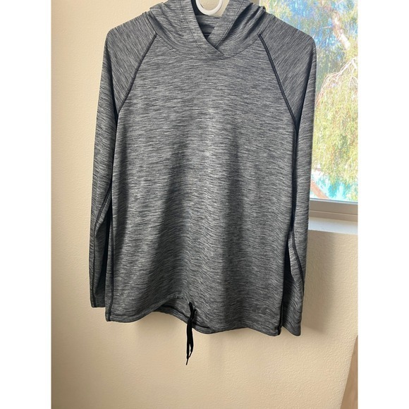 Under Armour Other - Under Armour HeatGear Hoodie Medium Gray Loose Fit Long Sleeve‎ Pullover